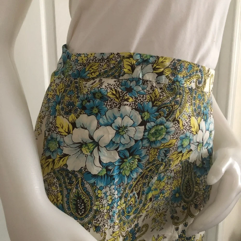 RARE Old Navy Silk Floral Skirt - Sz 1 - Picture 3 of 6